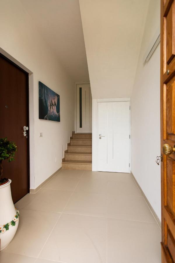 Diamond Apartment Аджерола Екстериор снимка